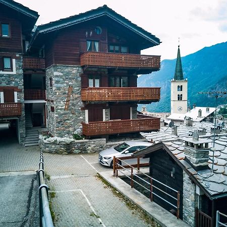 "Lo Mequio De Emilie" 2 Passi Da Centro E Piste Lägenhet Valtournenche Exteriör bild